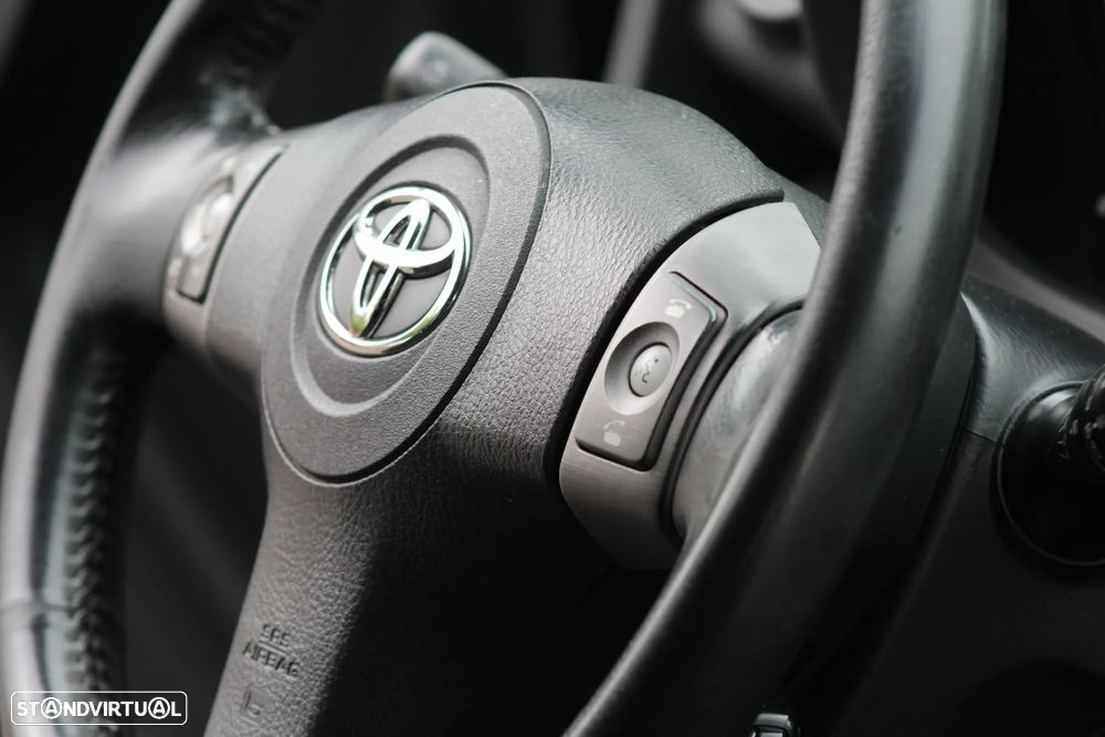Toyota RAV4 2.2 D-4D Cross Sport NAVI - 30