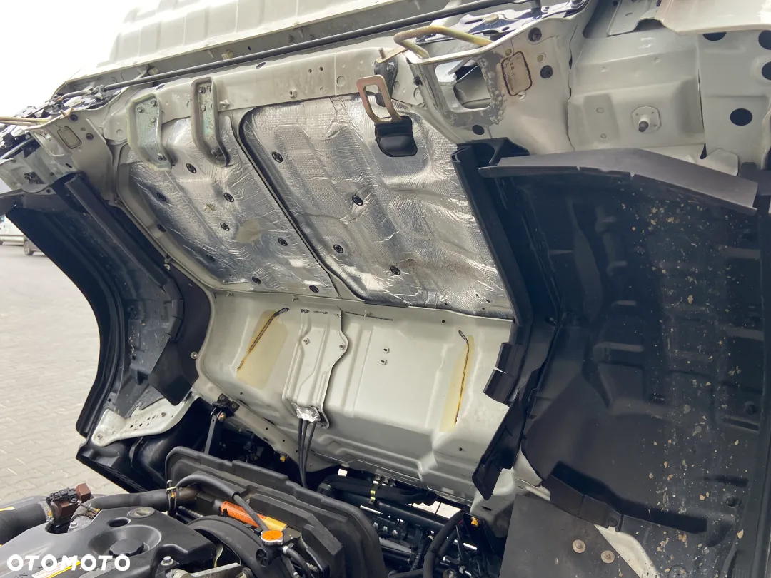 Isuzu NPR 85-5DX - 28