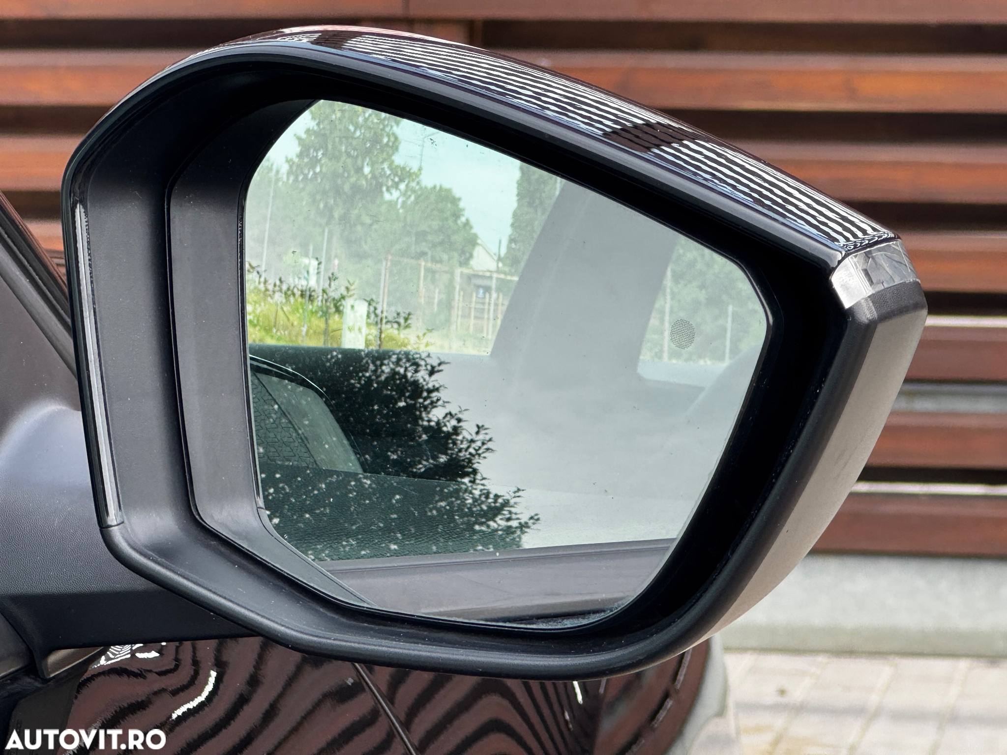 Citroën C4 1.2 PureTech S&S EAT8 Shine - 25
