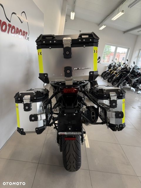 QJMOTOR 900 S - 9