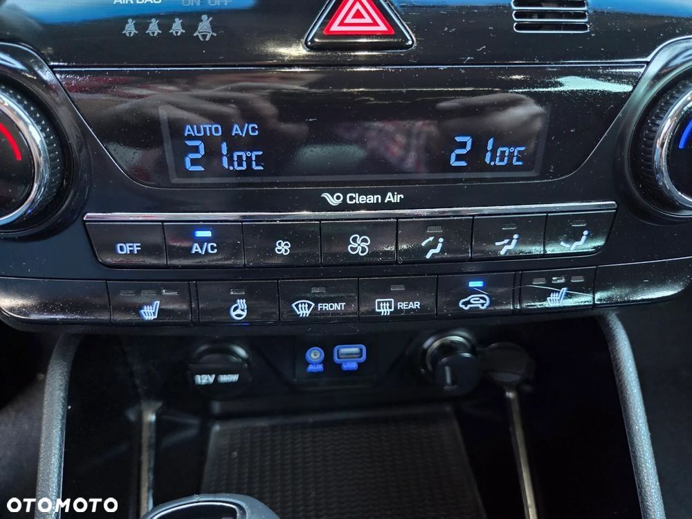Hyundai Tucson blue 1.7 CRDi 2WD DCT Premium - 25