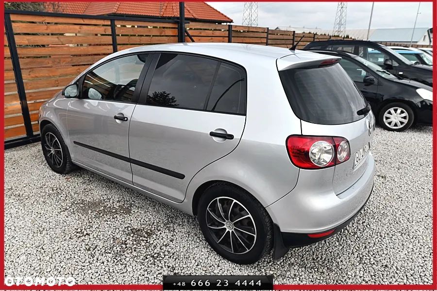 Volkswagen Golf Plus 1.9 TDI DSG Comfortline - 10