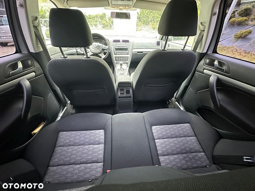 Skoda Octavia Combi 2.0 TDI DPF DSG Ambition - 14