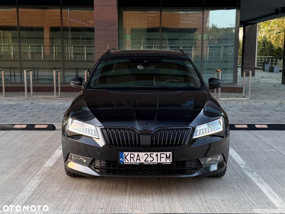 Skoda Superb 2.0 TDI Sportline DSG - 8