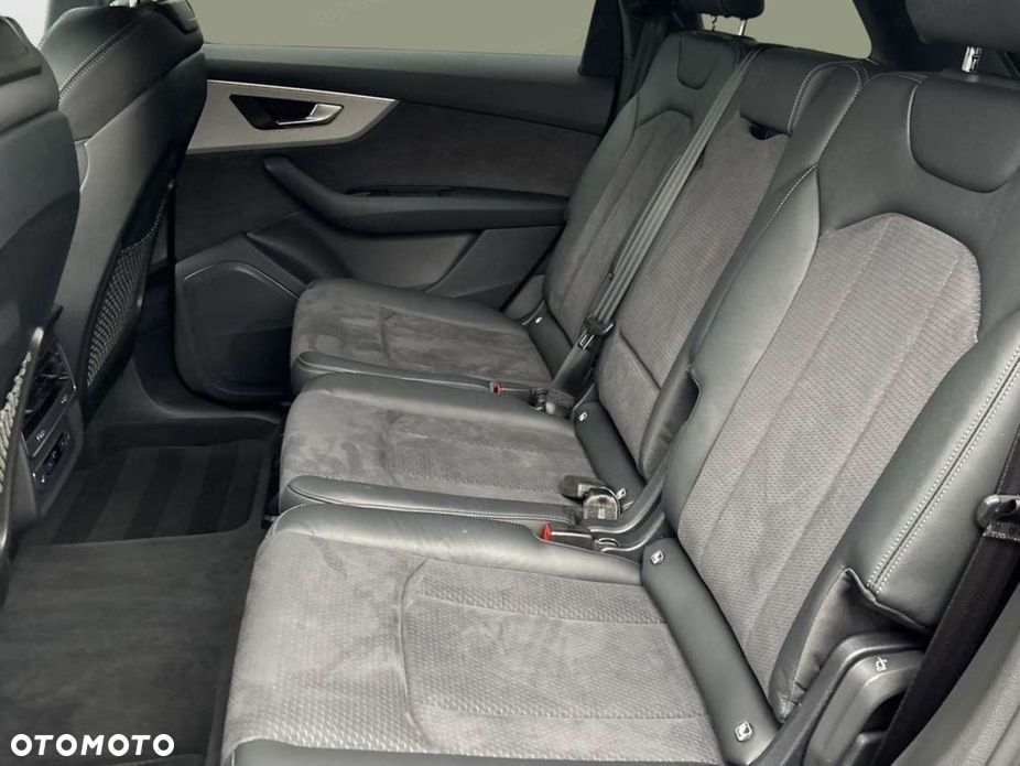 Audi Q7 - 18