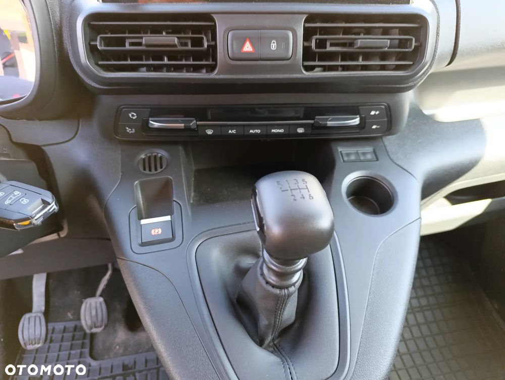 Opel Combo - 9