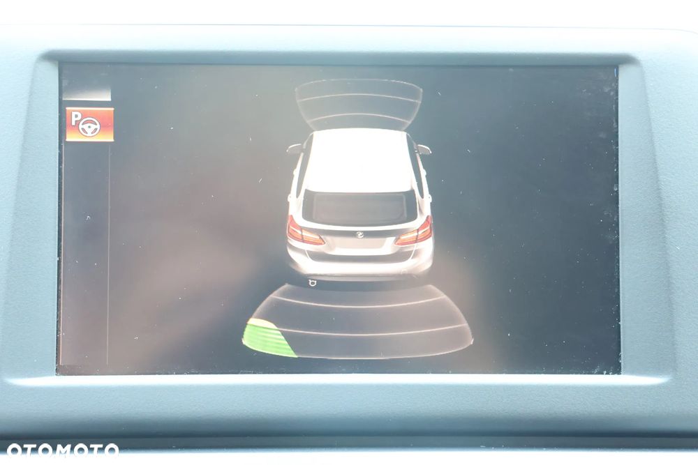BMW Seria 2 220i - 16