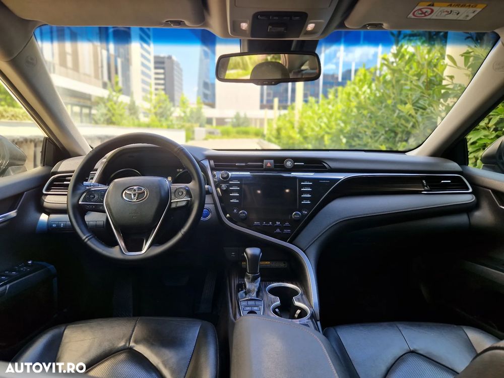 Toyota Camry 2.5 Exclusive - 18