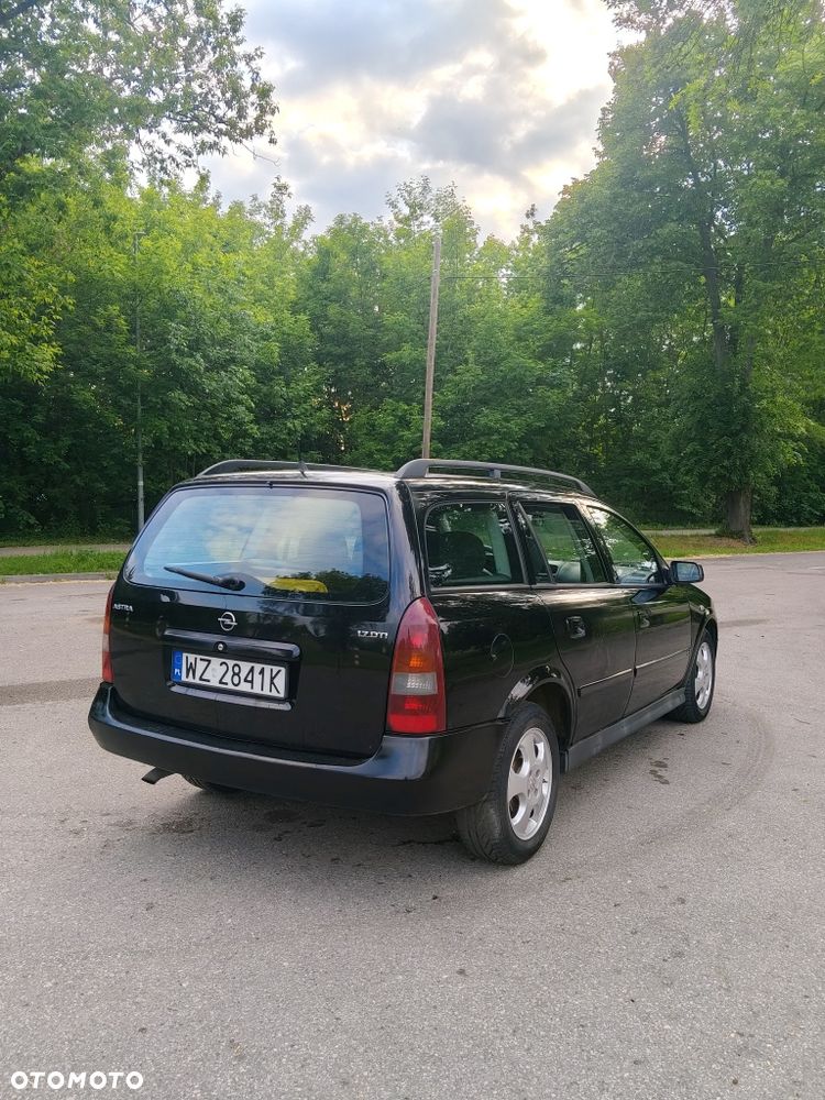 Opel Astra - 4