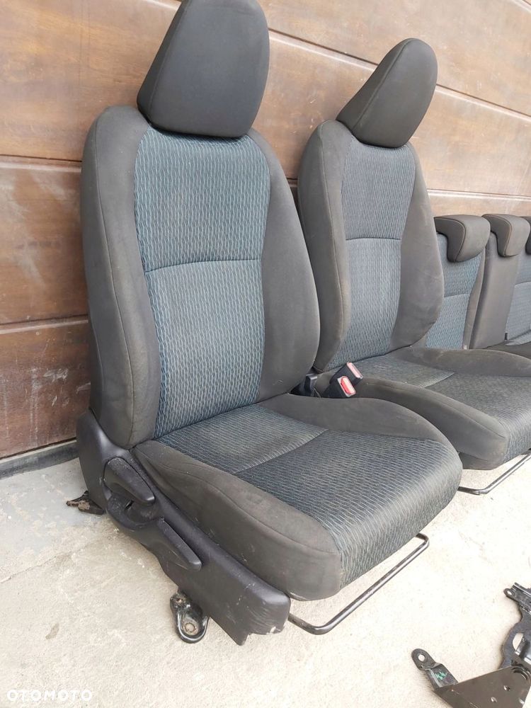 Toyota Yaris III fotele przekładka van 5D kanapa - 5
