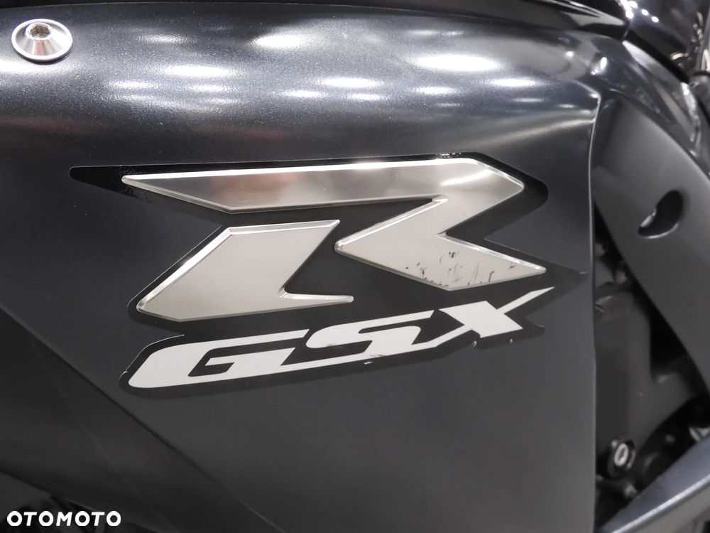 Suzuki GSX-R - 22