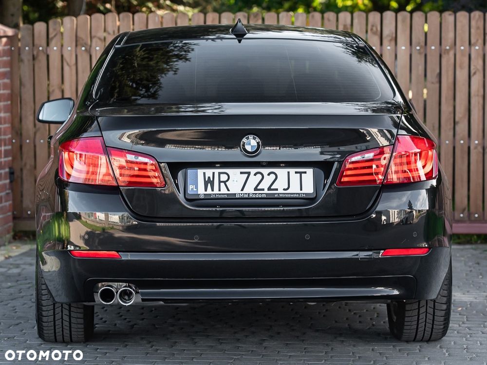 BMW Seria 5 528i xDrive Sport-Aut Luxury Line - 10