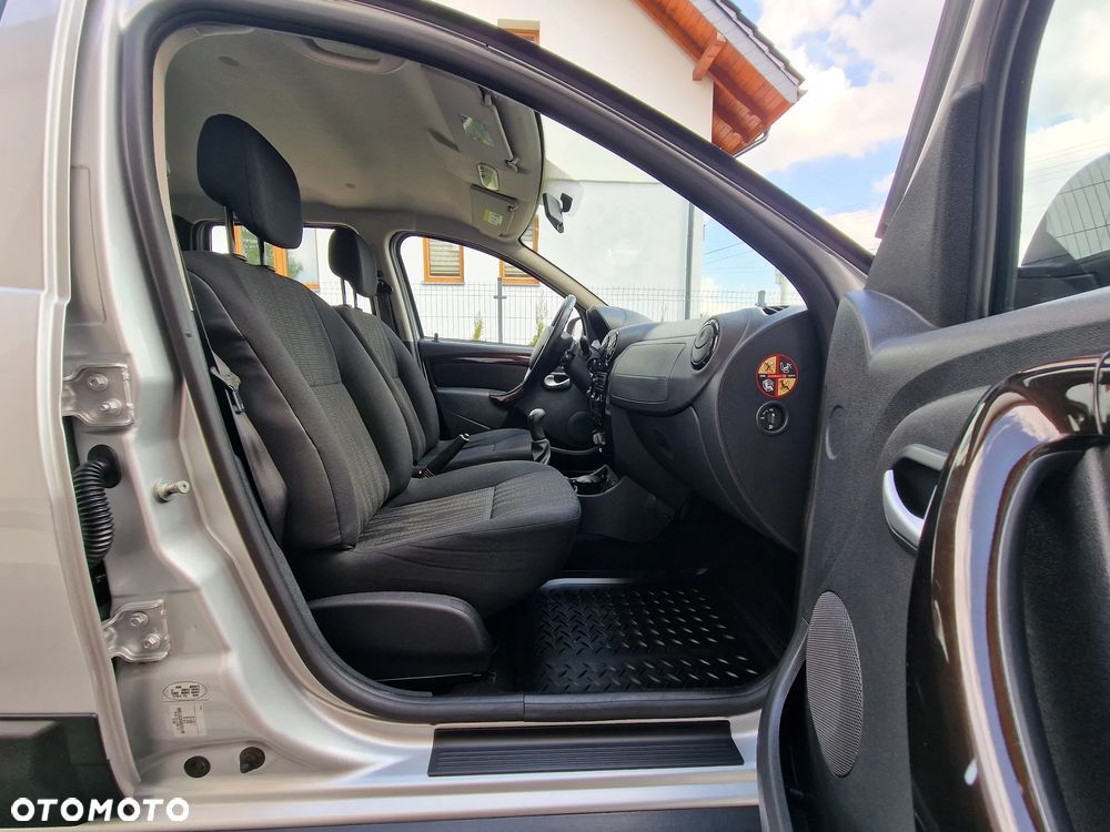 Dacia Duster 1.6 Laureate - 25