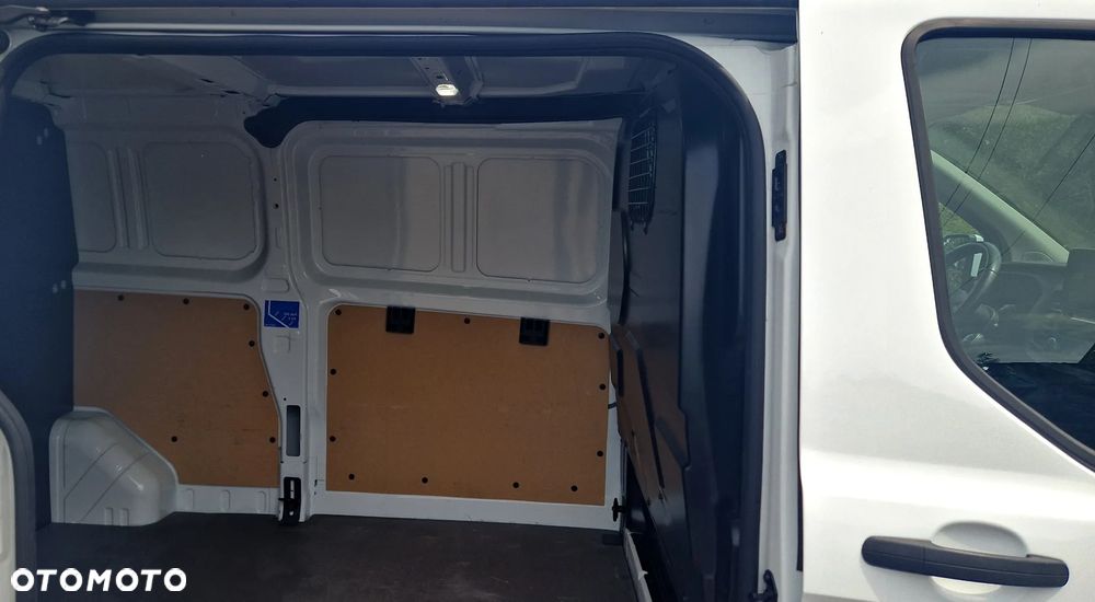 Ford Transit Custom - 13