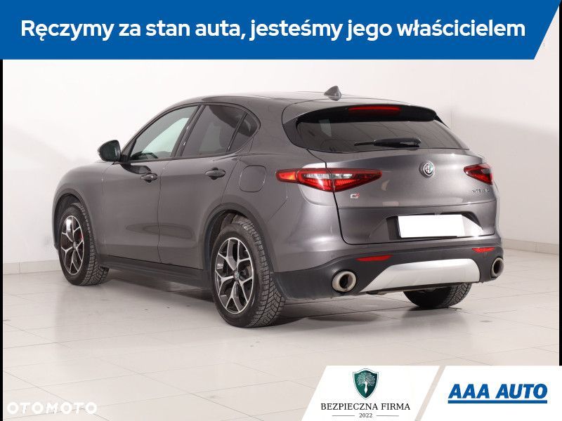 Alfa Romeo Stelvio - 5