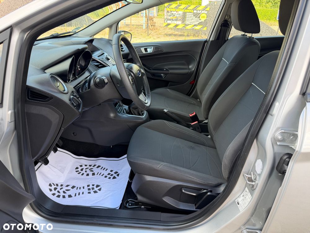 Ford Fiesta - 26