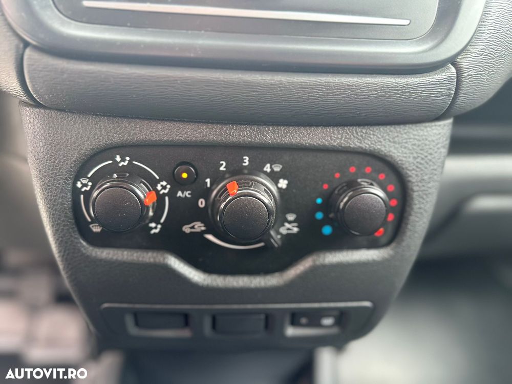 Dacia Dokker 1.5 Blue dCi Laureate - 17