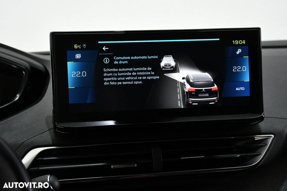 Peugeot 3008 Hybrid 225 e-EAT8 Allure - 19