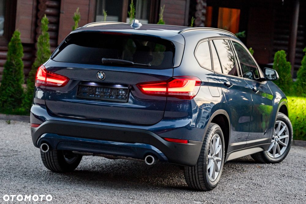 BMW X1 xDrive20i Sport - 13
