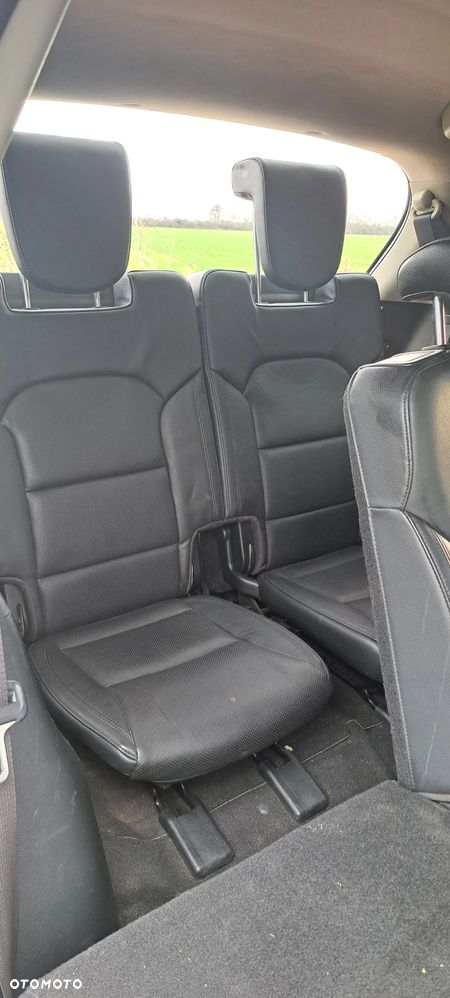 Kia Carens 1.7 CRDi XL 7os - 3