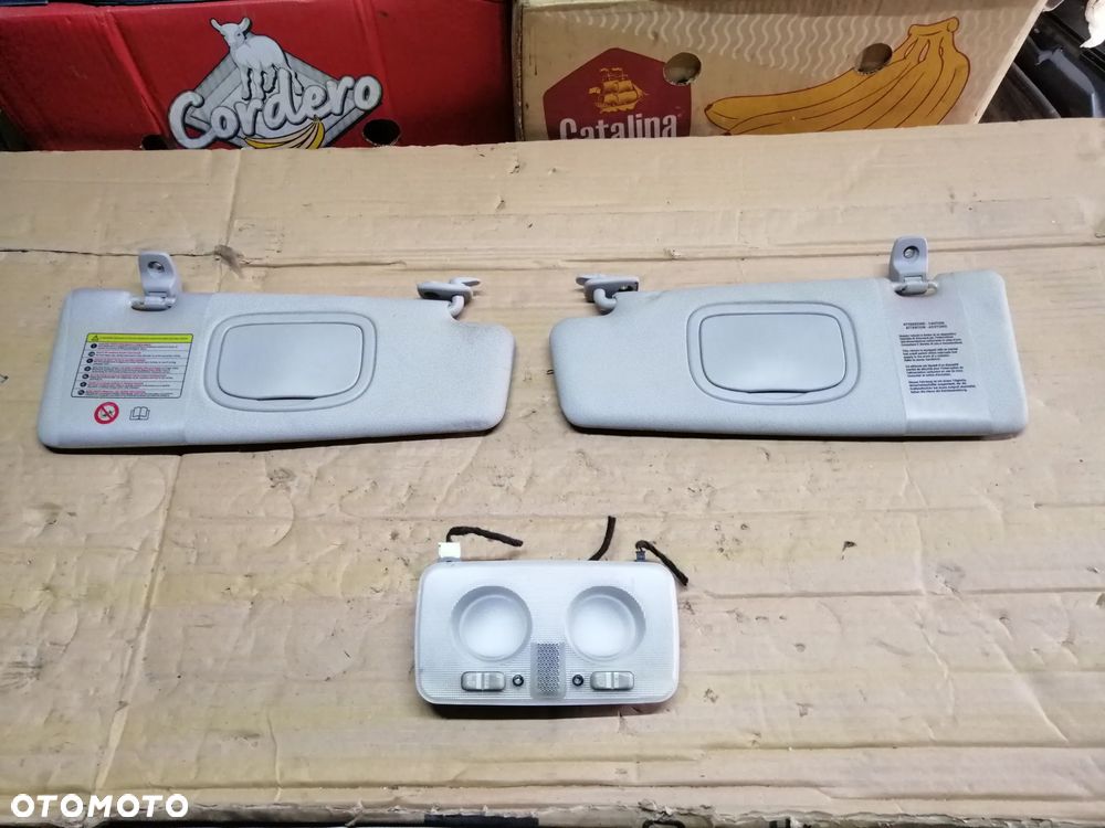 Fiat Bravo II daszki osłony przeciwsłoneczne lampki podsufitki komplet EU - 1