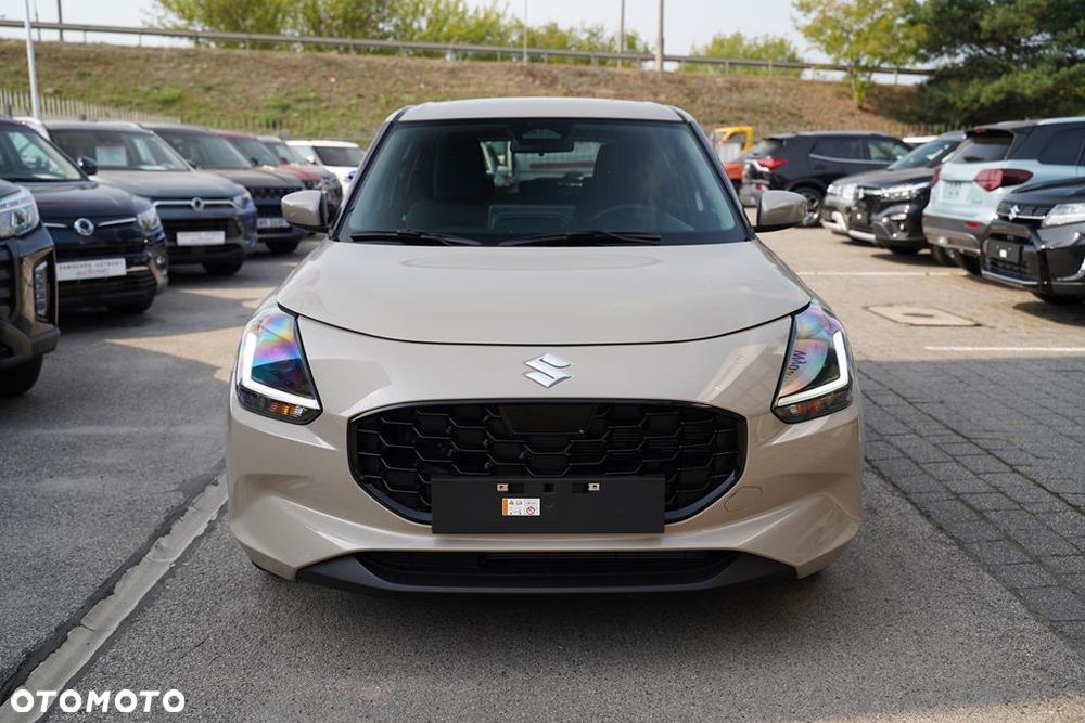 Suzuki Swift 1.2 Dualjet SHVS Premium Plus CVT - 3