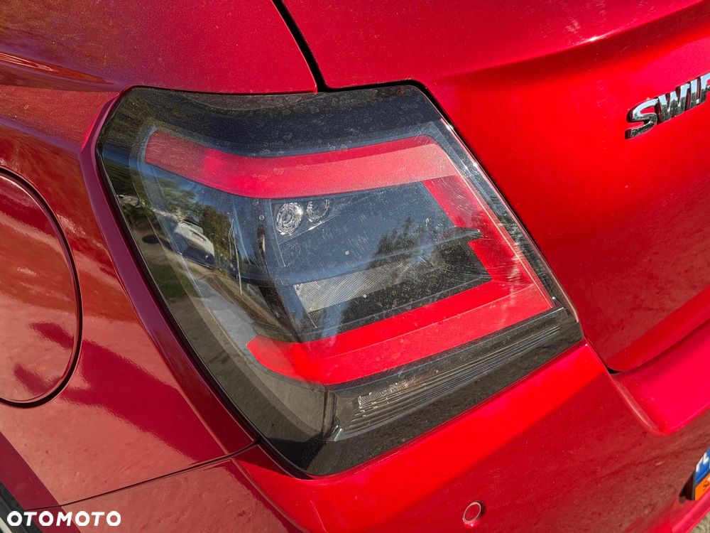 Suzuki Swift 1.2 Dualjet SHVS Premium Plus CVT - 27