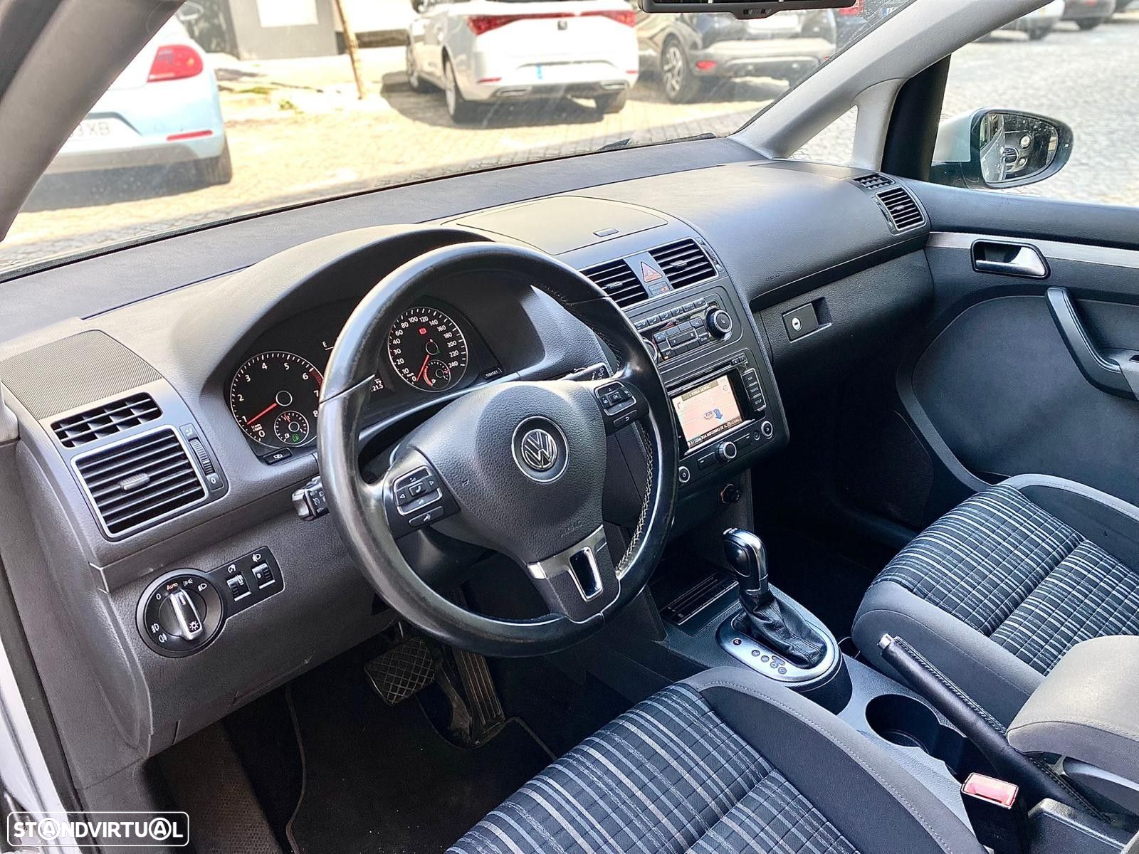 VW Touran 1.4 TSI EcoFuel DSG Comfortline - 16