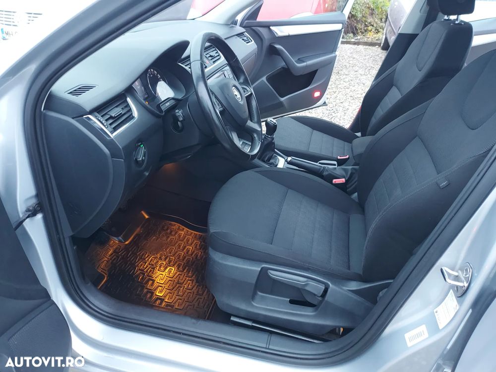 Skoda Octavia - 16