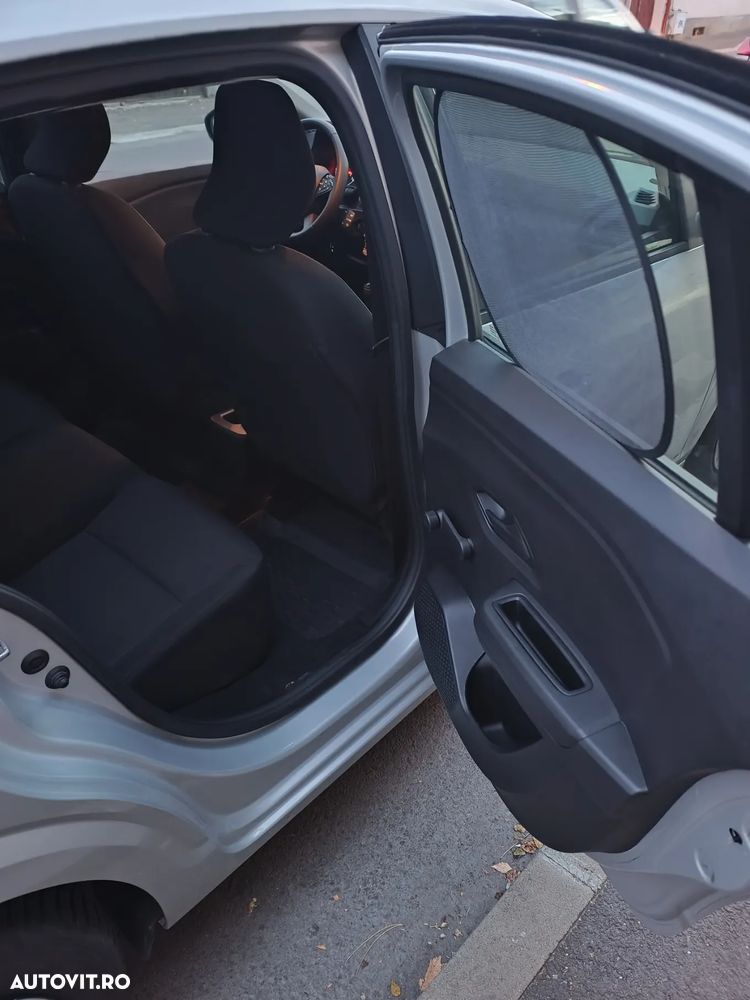 Dacia Logan TCe 90 Essential - 15