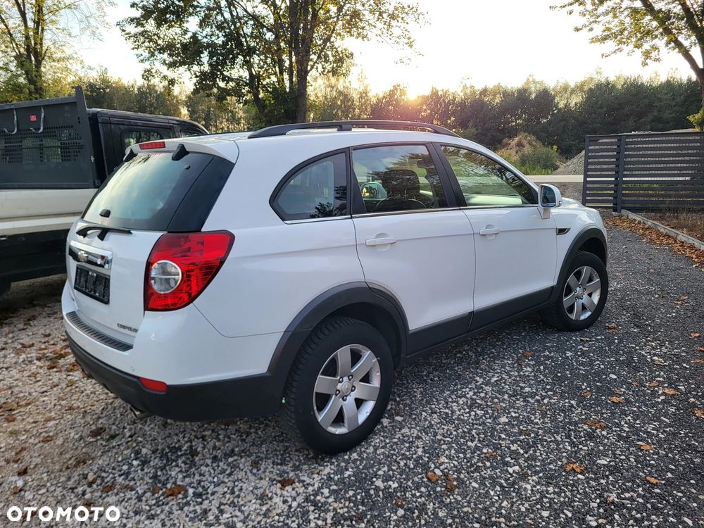 Chevrolet Captiva 2.4 LS FWD - 17