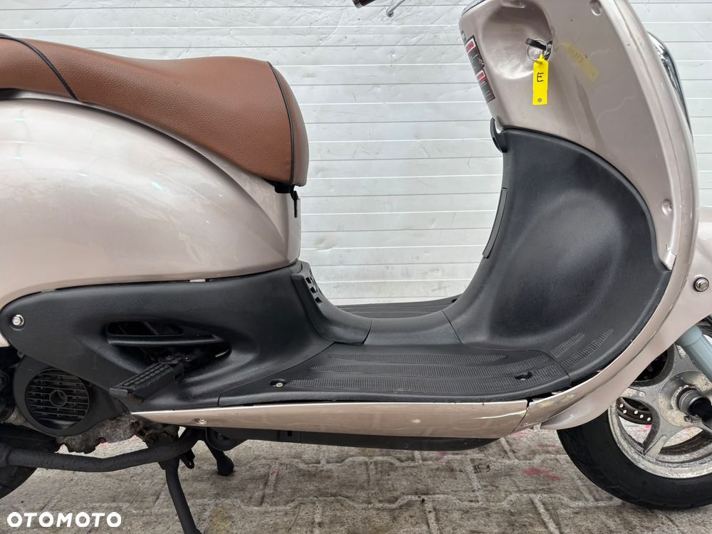 AGM Retro 50 - 26