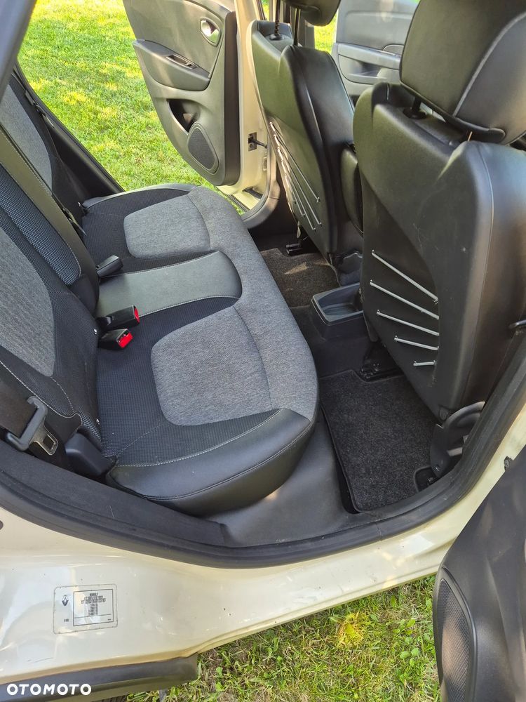 Renault Captur ENERGY TCe 120 EDC XMOD - 14