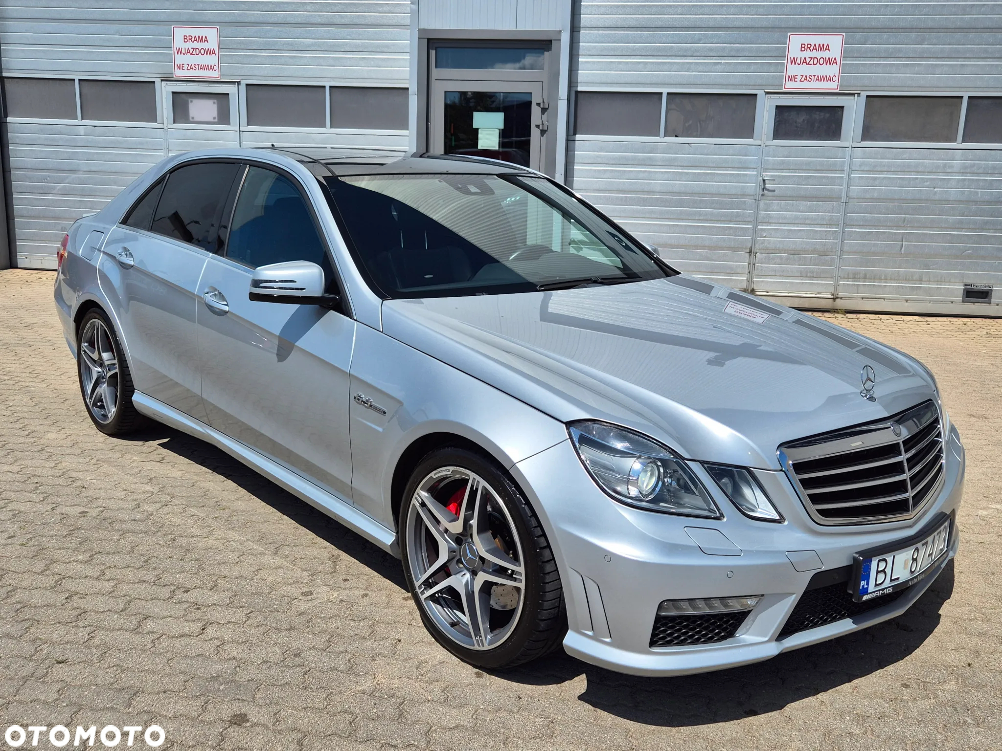 Mercedes-Benz Klasa E 63 AMG - 37