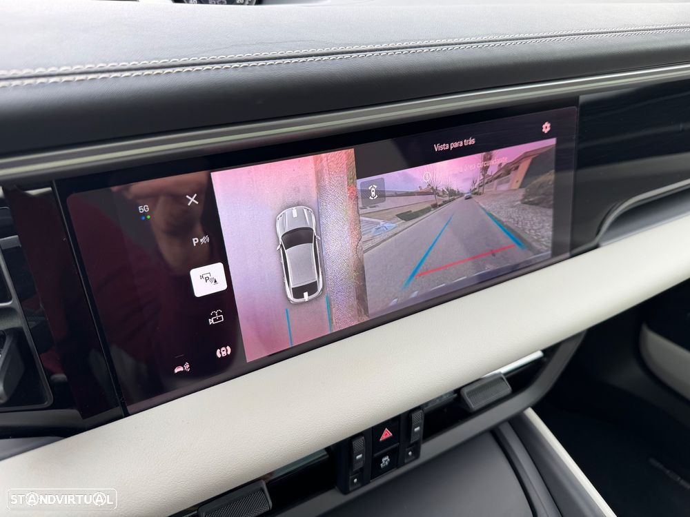 Porsche Macan Electric 4 - 49