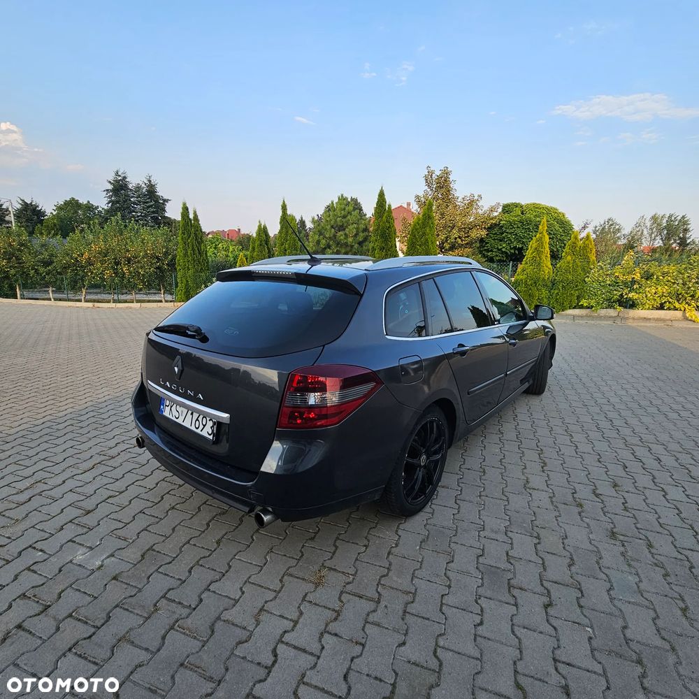 Renault Laguna dCi 180 FAP GT - 31