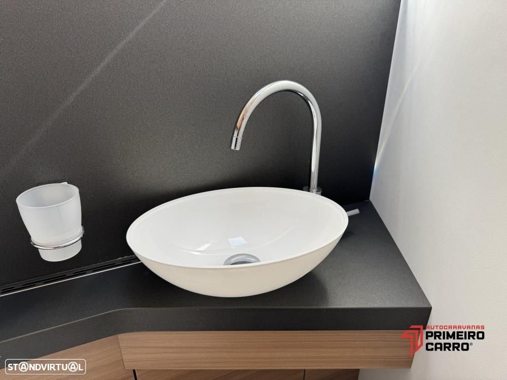 Adria Matrix 640 DC GT Edition c.central e basculante - 16