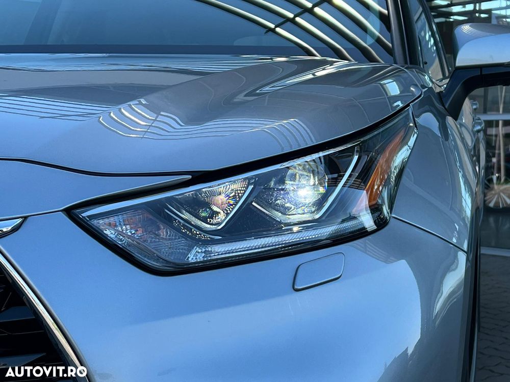 Toyota Highlander 2.5 L Dynamic Force 248CP Luxury Metallic - 10