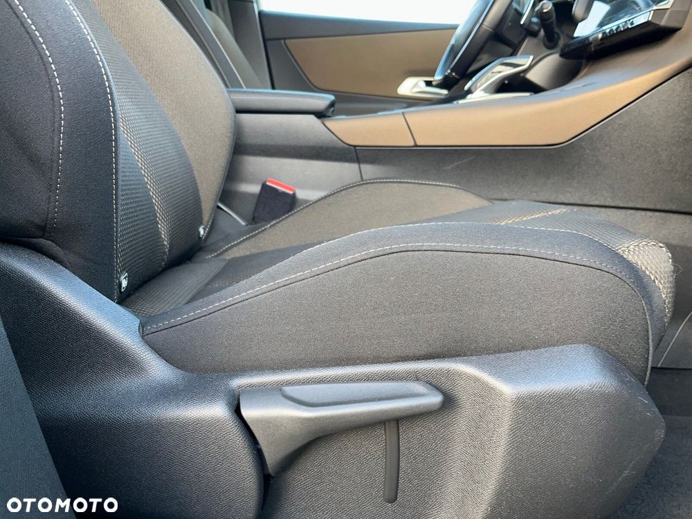 DS Automobiles DS 7 Crossback 1.6 PureTech So Chic - 19