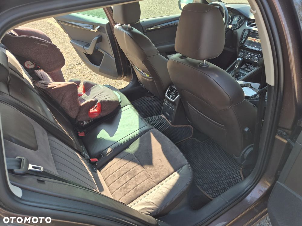 Skoda Octavia 2.0 TDI DSG L&K - 7