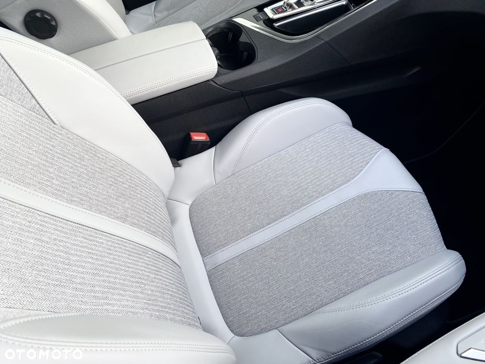 Peugeot 3008 1.5 BlueHDi Allure S&S EAT8 - 21