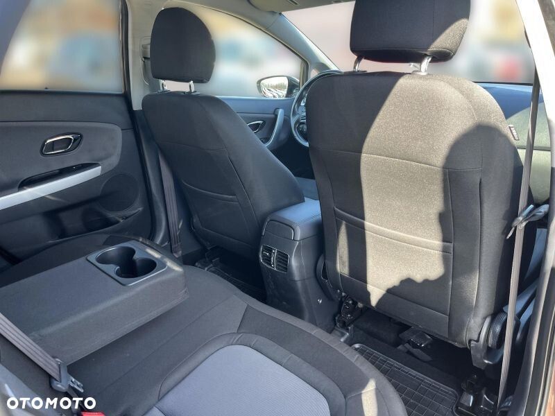 Kia Ceed 1.6 GDI L DCT - 24