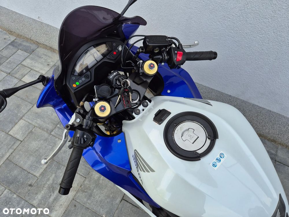Honda CBR - 5