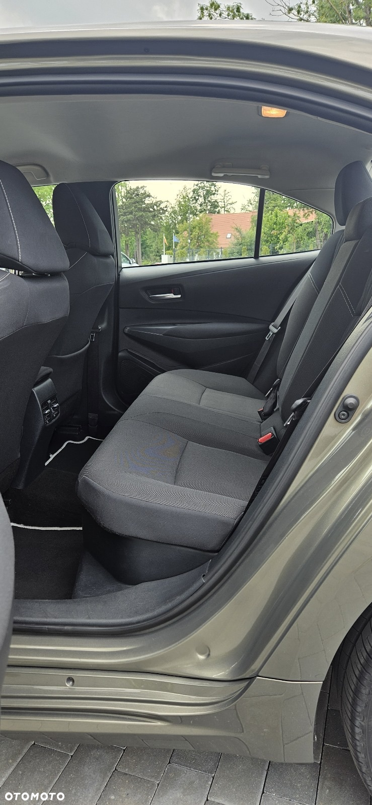 Toyota Corolla 1.8 Hybrid - 15