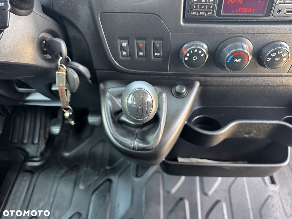Renault MASTER 2,3 DCI 163 KONNA DOKA BRYGADÓWKA 7 OSOBOWA 3,3M SKRZYNIA KLIMA WEBASTO GWARANCJA BLIŻNIAKI DO 3,5T - 27