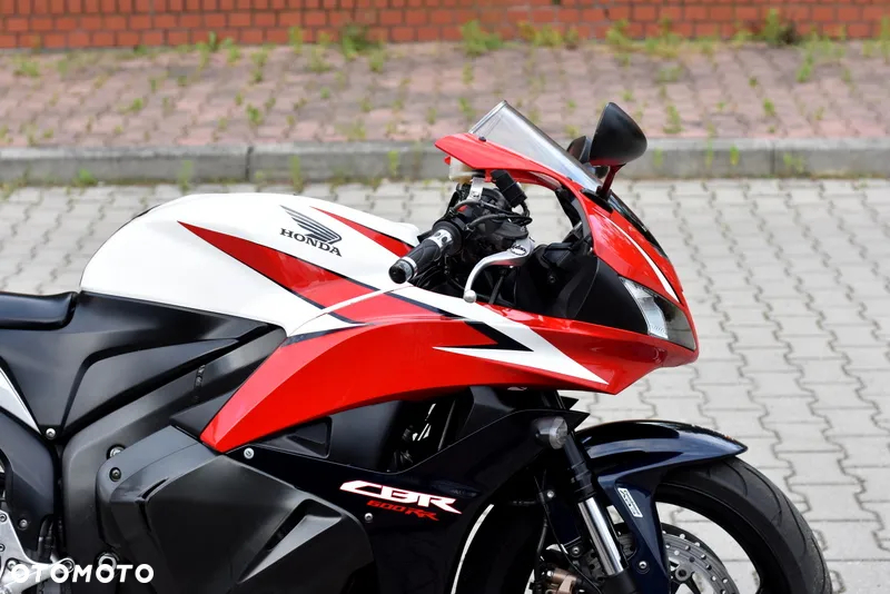 Honda CBR - 8