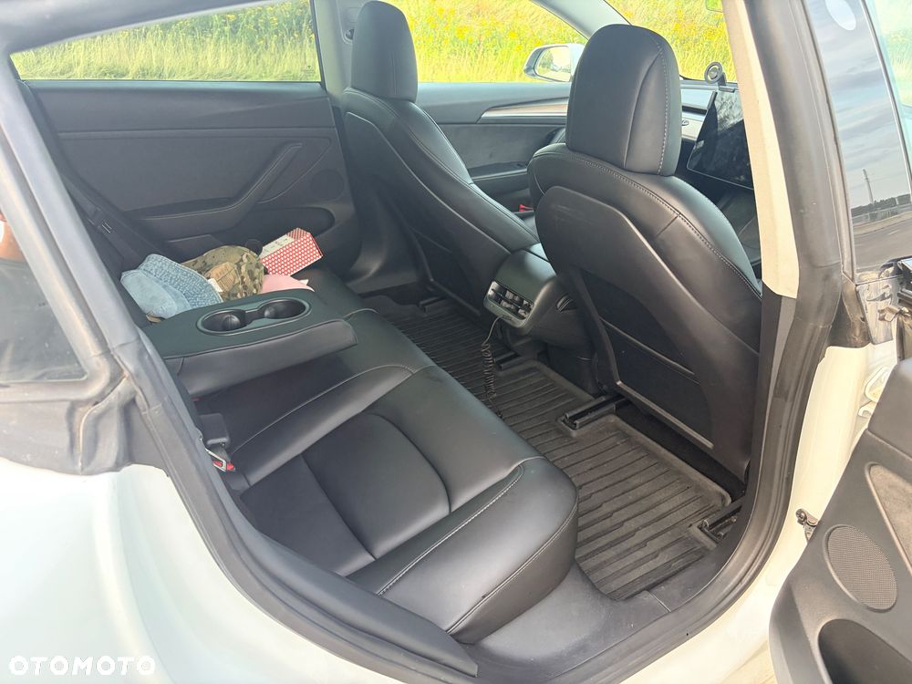 Tesla Model 3 Long Range AWD Premium - 11