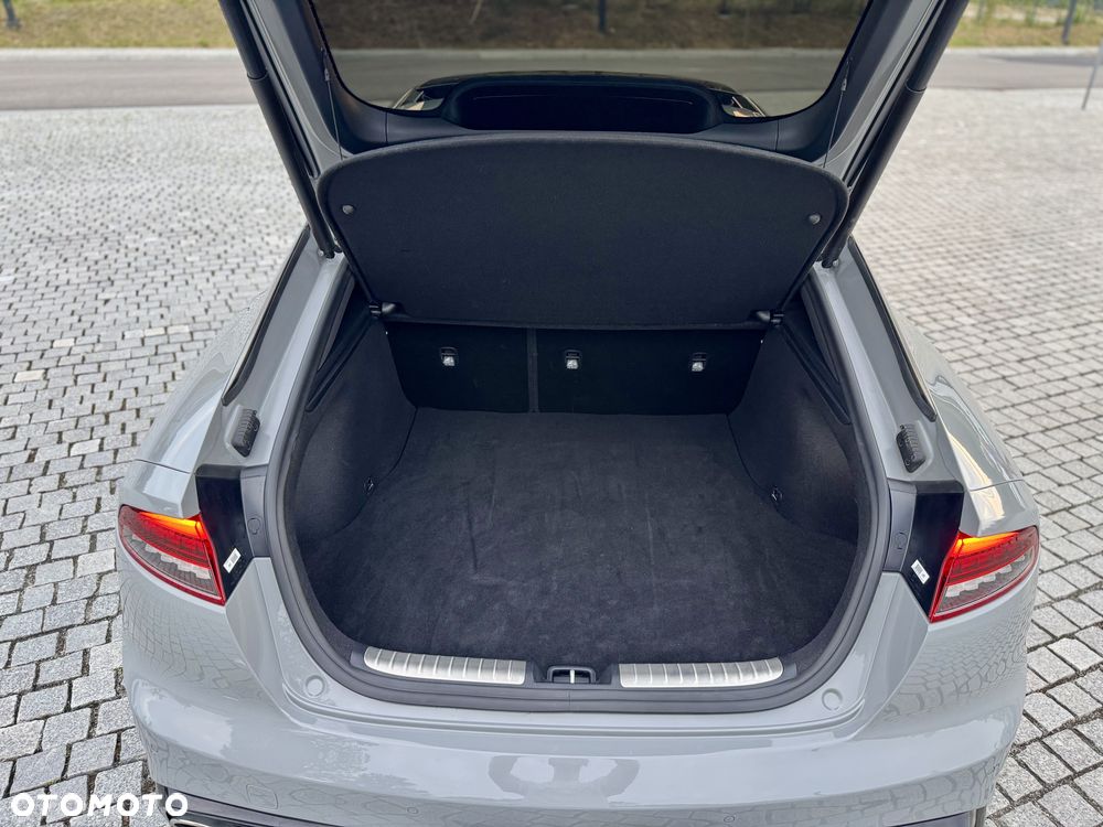 Kia Stinger - 27