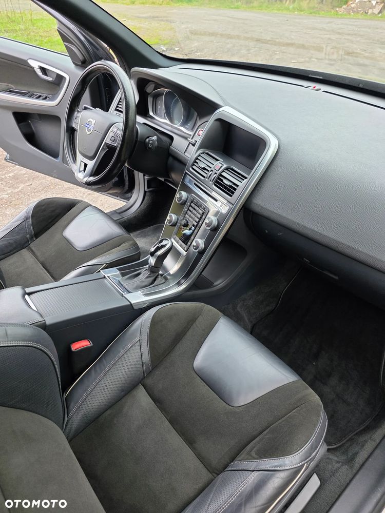 Volvo XC 60 D4 Geartronic Momentum - 15