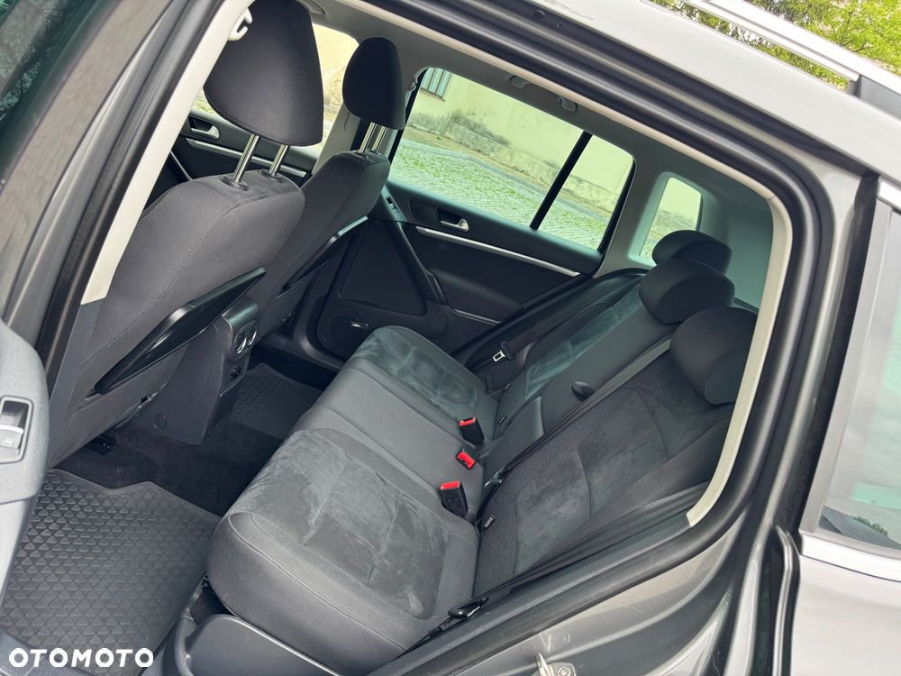 Volkswagen Tiguan 2.0 TDI Perfectline - 22
